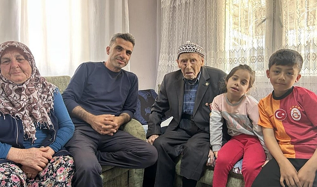 Hatay‘ın İskenderun ilçesinde yaşayan 103 yaşındaki Kore gazisi Derviş Karakuş,