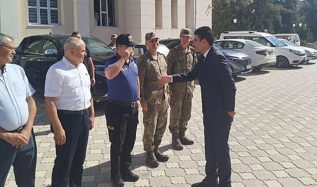 Hatay’ın Reyhanlı ilçesine yeni atanan Kaymakam Muharrem Coşgun, görevine resmen başladı. İlçeye