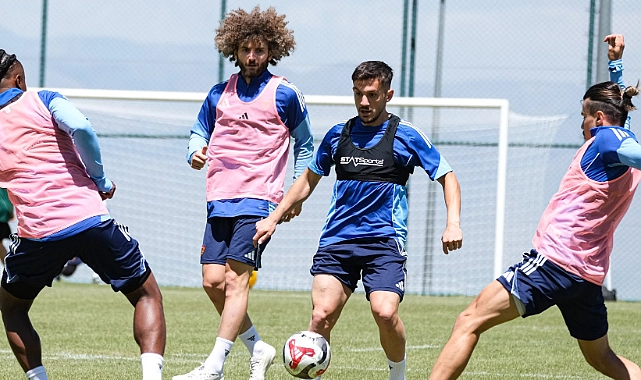 Atakaş Hatayspor, yeni sezon öncesi hazırlık kampı kapsamında sabah saatlerinde