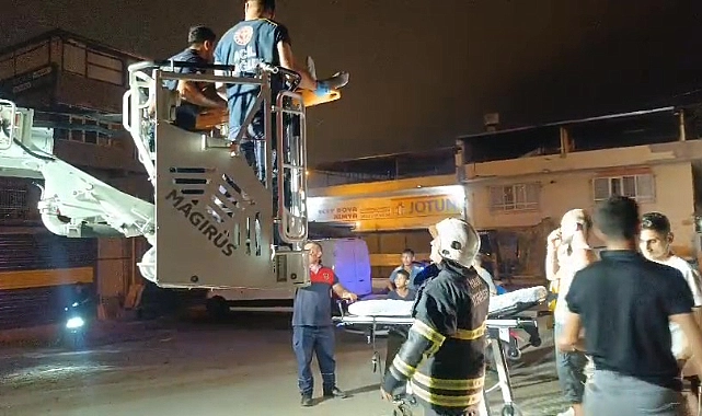 Hatay’ın İskenderun ilçesinde kontrolden çıkan bir motosiklet, su kanalına uçtu.