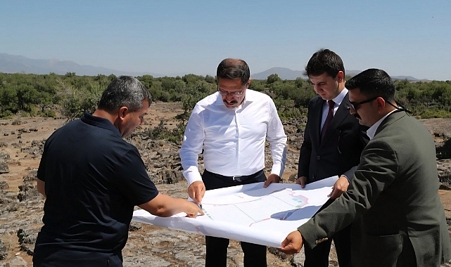 Hatay Valisi&nbsp;Mustafa Masatlı, Hassa ilçesinde yapımı devam eden ve bölge