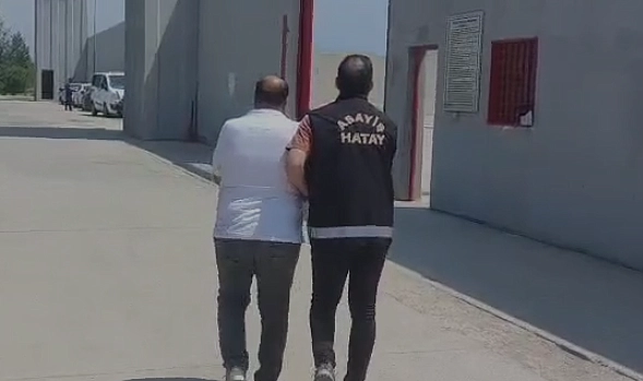 Hatay Emniyet Müdürlüğü ekipleri, kent genelinde aranan şahısların yakalanmasına yönelik