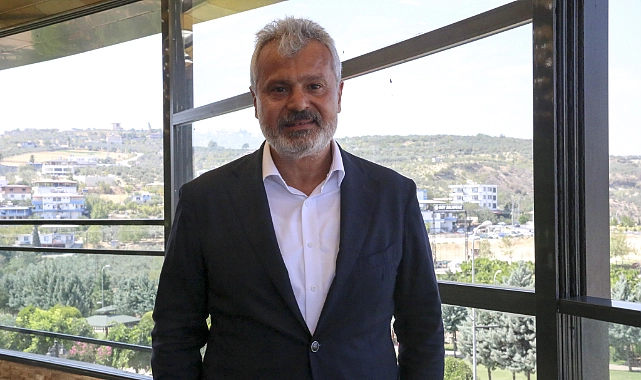 Kahramanmaraş merkezli 6 Şubat 2023’teki depremlerde hasar gören Hatay Stadyumu’nda