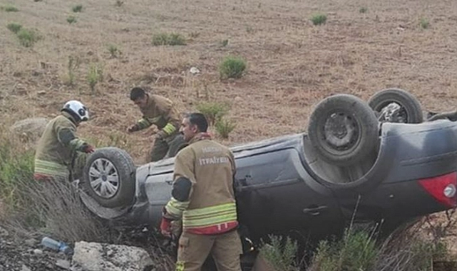 Hatay’ın İskenderun ilçesinde otomobilin devrilmesi sonucu 2 kişi yaralandı.Sürücüsü ve