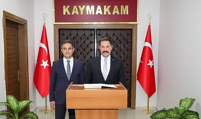 Hatay Valisi Mustafa Masatlı, Defne Kaymakamlığını ziyaret ederek ilçede göreve