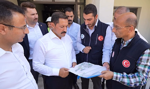 Hatay Valisi Mustafa Masatlı, Kırıkhan ilçesi Karataş Mahallesi’nde yapımı hızla